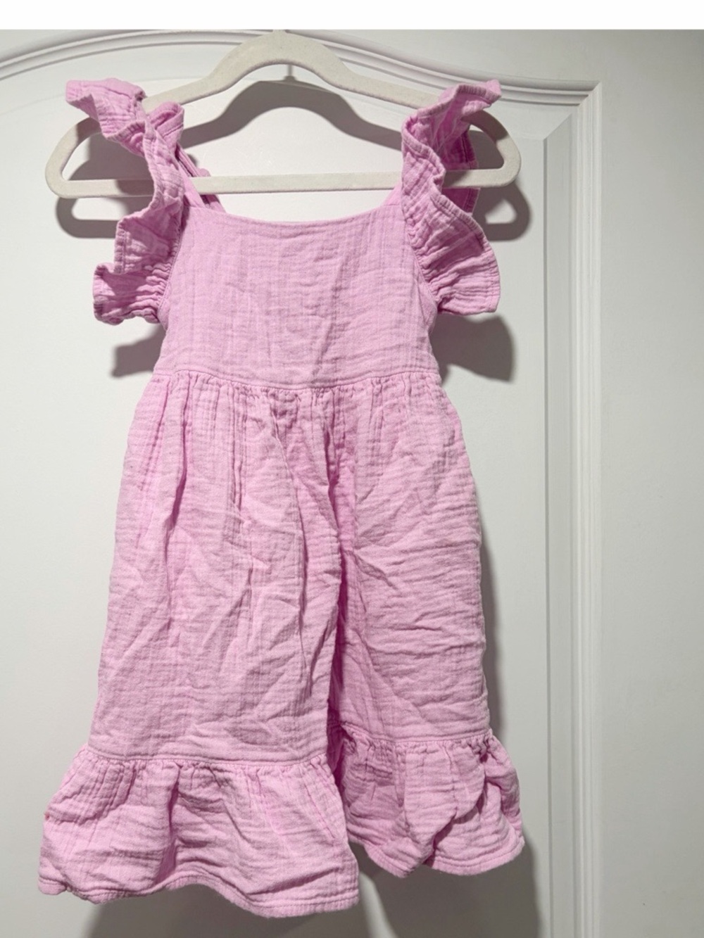 EUC Cat & Jack Girls Ruffle Strap Dress in size 4T (4 years)
